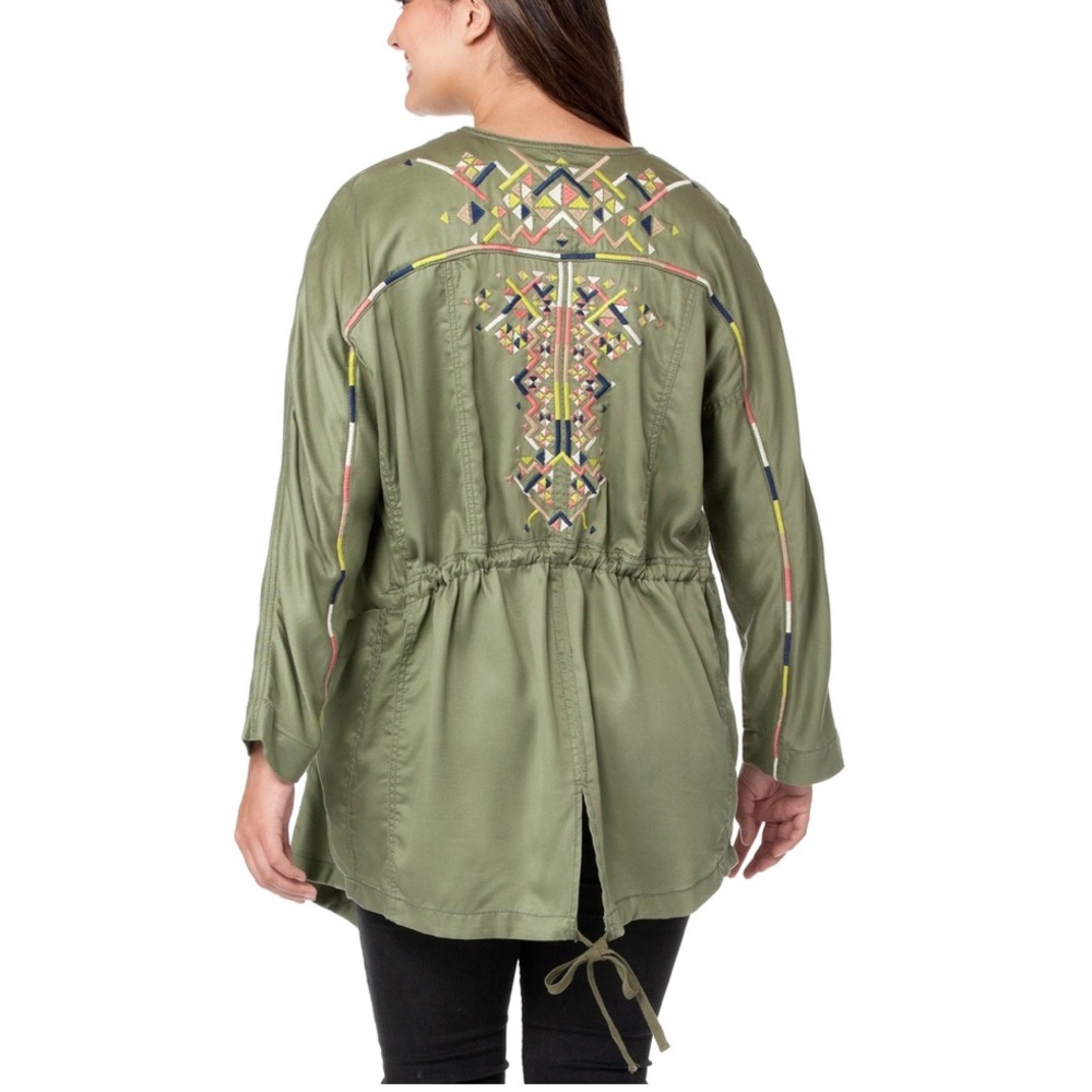 NWOT Jessica Simpson Finn Embroidered Jacket